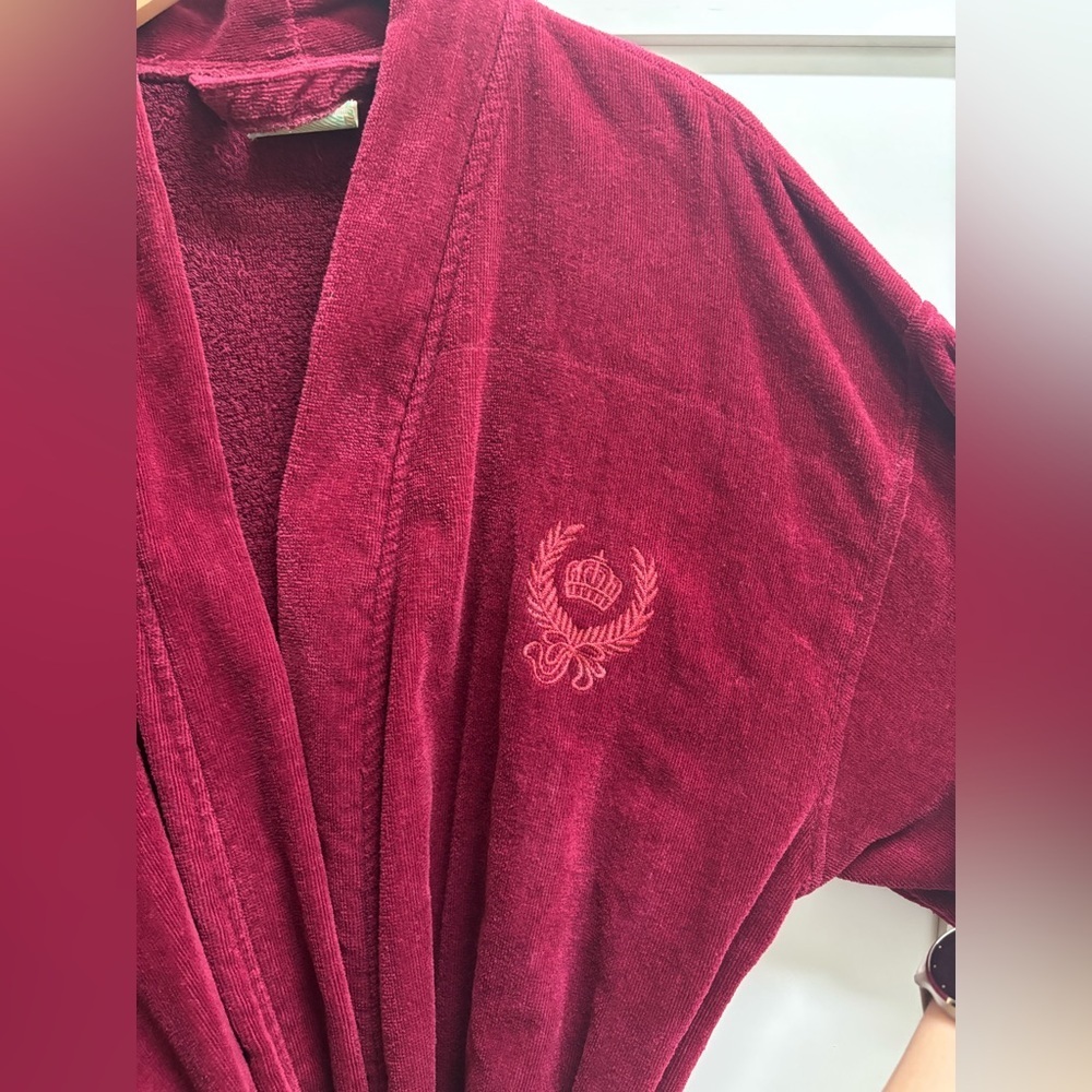 TJ Lawford Turkish Cotton Robe Womens  Medium Red Crown crest Terrycloth Belted - Picture 5 of 10
